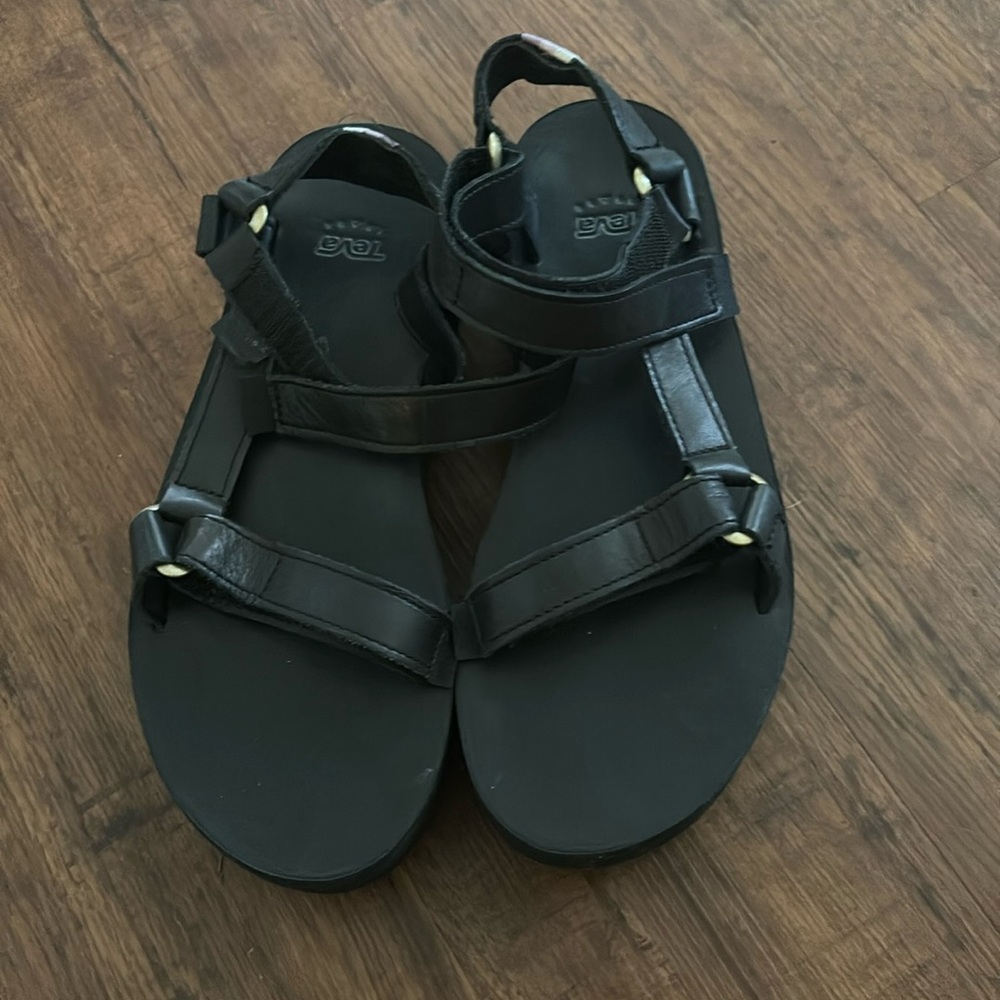 Teva flatform sandals